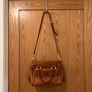 Very nice crossbody in very good condition